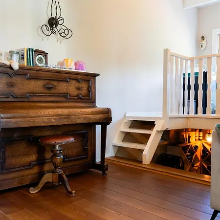 Het Wellnest Bed & Breakfast 4*